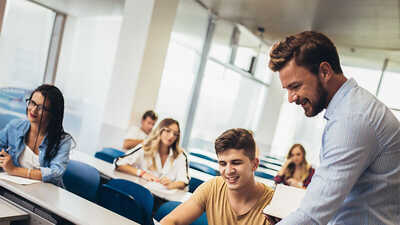 Freelance Assessor Validering AD Payroll services