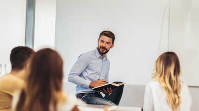 Freelance Assessor Validering HBO Bachelor Management Payroll Services