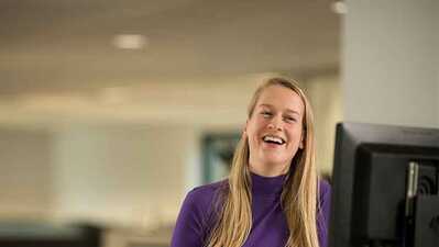 Stage Sales & Business Development